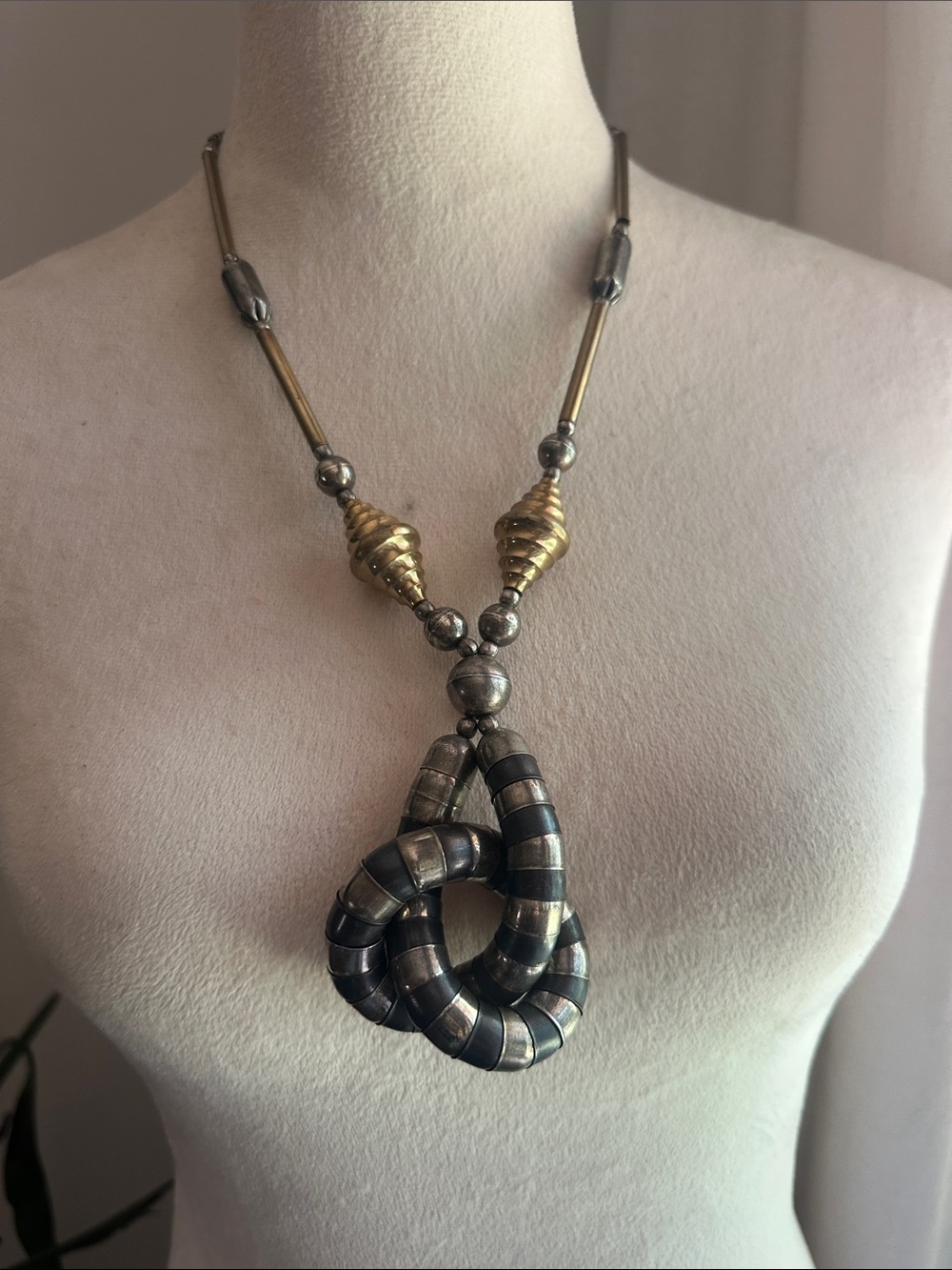Two-Tone Metallic Knot Pendant Necklace - Gold & Silver